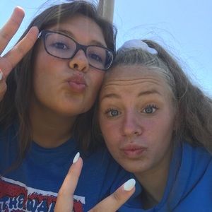 Meet your Posher, Elley